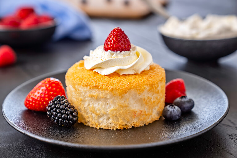 Mini Angel Food Cake 6 Pack 1
