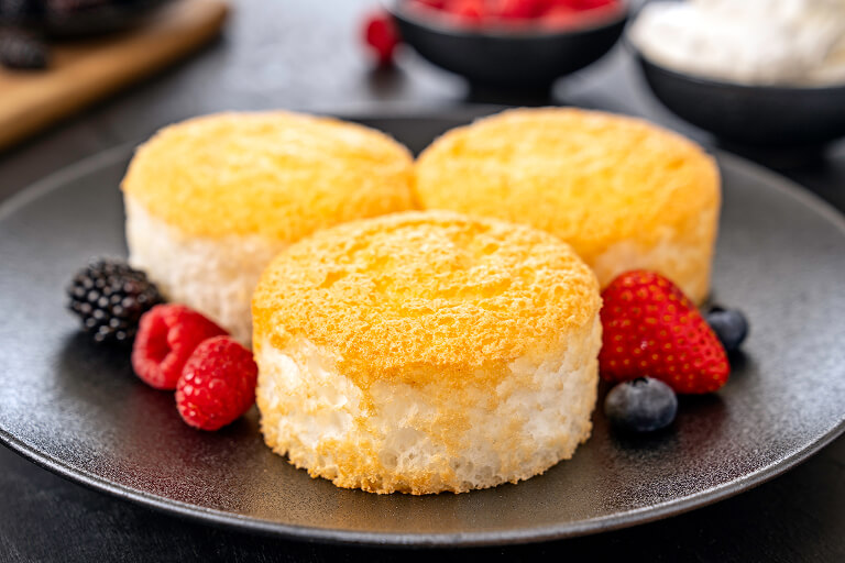 Mini Angel Food Cake 6 Pack 2