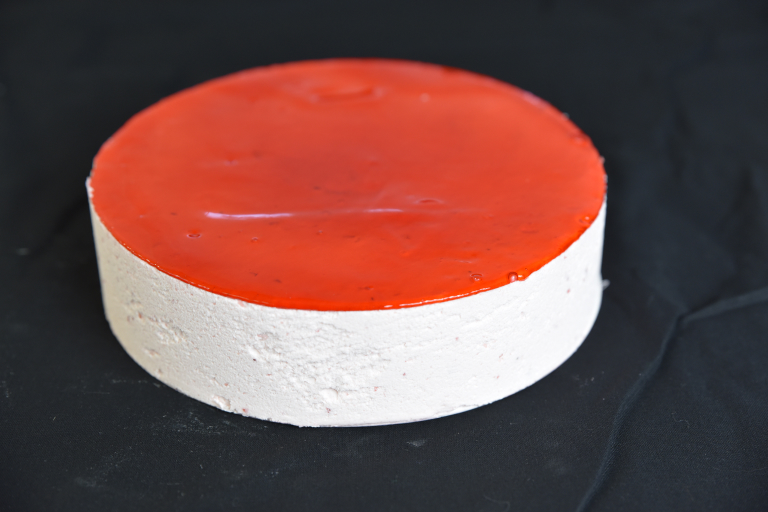 Mousse Cake Strawberry 1